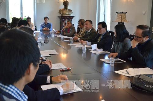  Die in der Schweiz lebenden Vietnamesen richten sich an das Heimatland  - ảnh 1